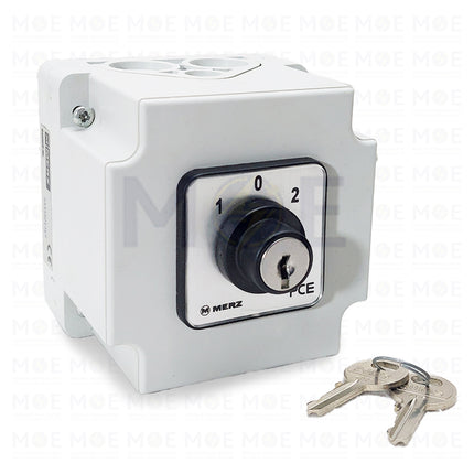 Merz Key Switch On Enclosre With Spring Return On Both Sides/ Key Out In 0 Position 1-0-2 | 0535801349 Z 105/48.I1N0265-KA80 | مفتاح باب جرار ظاهر