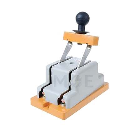 Cuper Ceramic Knife Switch / Change Over 2P 32A | Knife Switch 2P 32A | هاوس بورسلين