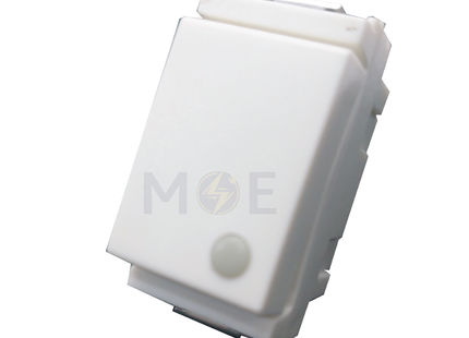 Glamour Reversing Switch White 250V 16A 1Module | G21002-WH | مفتاح تربل دركسيون ابيض