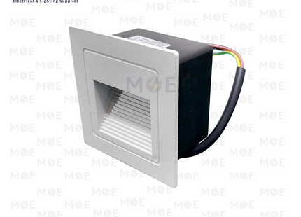 Cuperlight Garden/Stairs Light LED Recessed Square Wall Lamp/Applique White Warmwhite 8.5x8.5cm 5W | K-2408-2 | ابليك درج ليد مربع مخفي ابيض ورم وايت