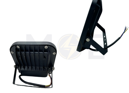 SEG SMD LED Floodlight 30W WarmWhite 2700Lm IP66 | برجكتور ليد مطري ورم وايت
