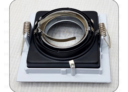 Downlight / Spotlight MR16 Frame White Recessed Adjustable Square Trimless 9cm | KG-701 | سبوت فارغ ترملس مربع مخفي ابيض متحرك