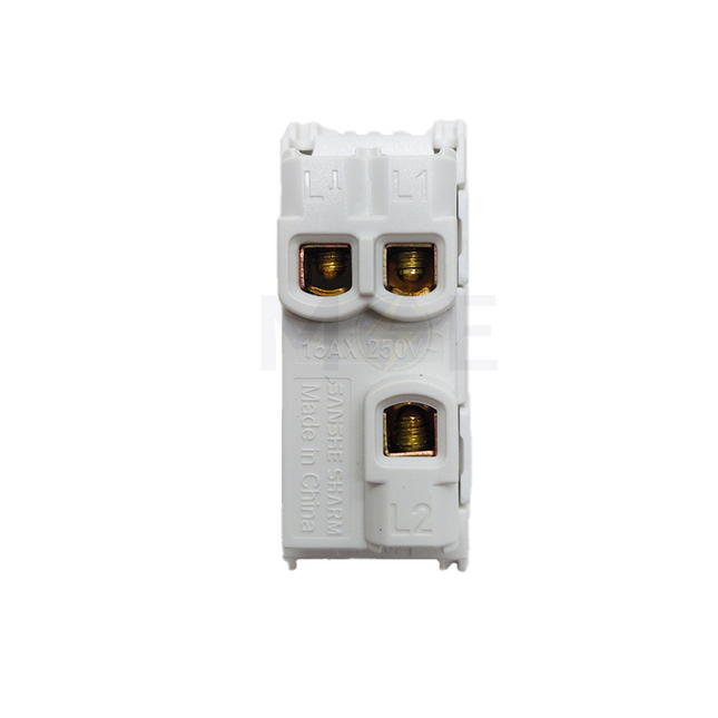 Sanshe Sharm 2way Switch Flat white 1P | SH-1102 مفتاح دوبل دركسيون مسح ابيض