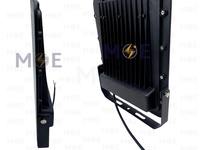 Cuperlight SMD LED Floodlight 100W Warmwhite 3000K IP66 | CU-100W Lens | برجكتور ليد انارة مطري اسود ورم وايت