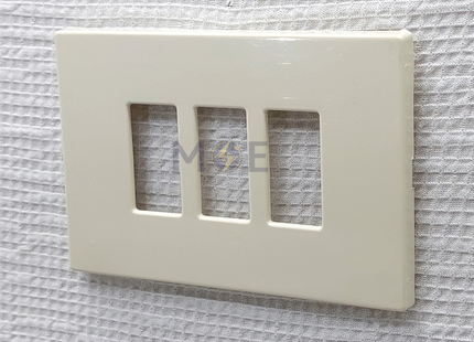 Marlanvil Venus Plastic Cover Plate White 3module | 1863.3F | بلاك بلاستيك مثلث ابيض
