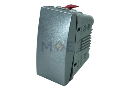 Schneider Unica 1Way Screwless Switch Silver 10A 1module | MGU310130 | مفتاح مفرد فضي