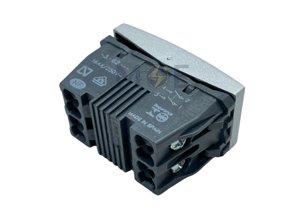 Schneider Unica 1Way Screwless Switch Silver 16A 2P 1module 0-1 | MGU316230 | مفتاح مفرد خطين فضي