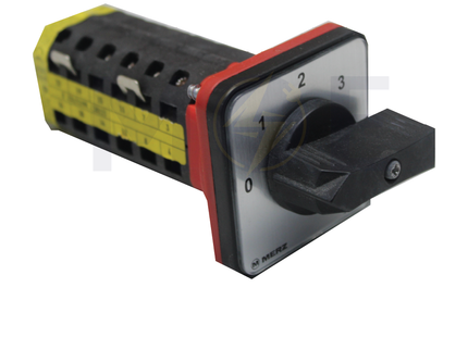 Merz Step Switch With 0 Side Position 0-1-2-3 4P 32A 64x64 | MZ 0667040987 | مفتاح سلفرتور