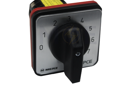 Merz Step Switch With 0 Side Position 1-7 1P 40A TO 50A 88x88 | MZ 0747060384 | مفتاح سلفرتور