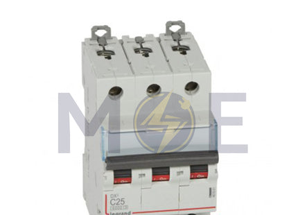 Legrand MCB 3P C 25A 6kA | 11604837 | دجنتور كهرباء ثلاثة فاز