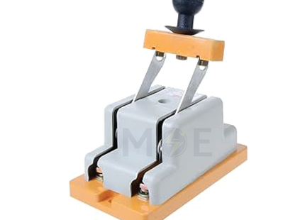 Cuper Ceramic Knife Switch / Change Over 2P 32A | Knife Switch 2P 32A | هاوس بورسلين