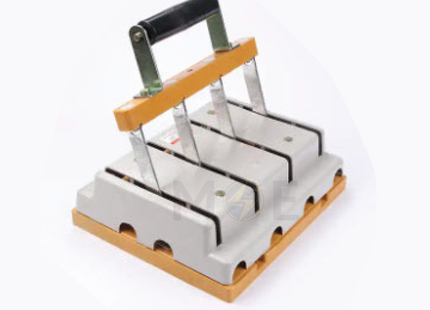 Cuper Ceramic Knife Switch / Change Over 4P 225A | Knife Switch 4P 225A | هاوس بورسلين