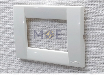 Glamour Plastic Cover Plate White 3module | SA1003-White | بلاك بلاستيك ابيض