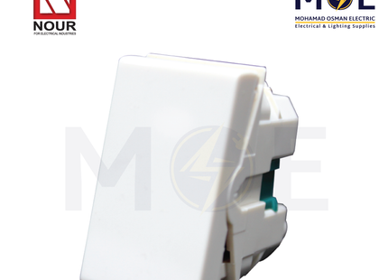 Nour Cobra Intermediate Reversing Switch White 16A 250V | 904 | مفتاح تربل دركسيون ابيض